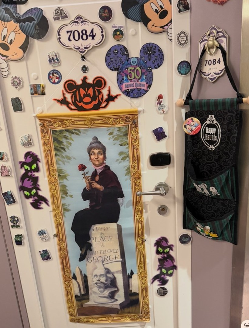 Haunted Mansion Halloween door magnets and Fish Extender